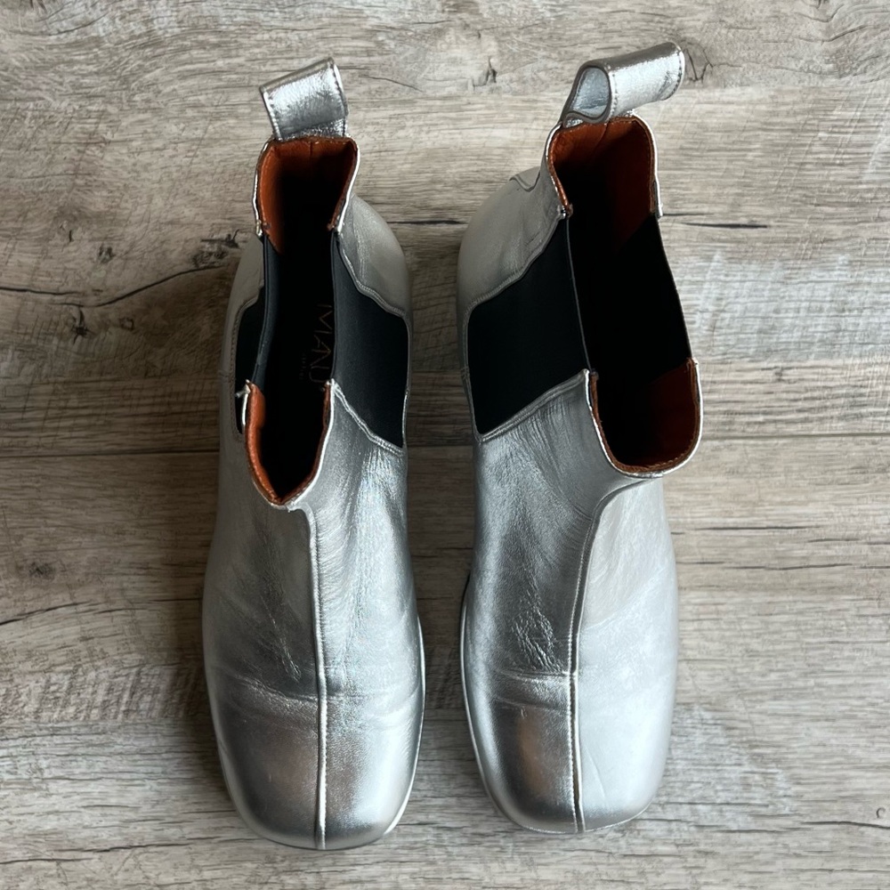 MANU Atelier Leather Metallic Silver Square Toed Chelsea Heeled Boots - Picture 6 of 13